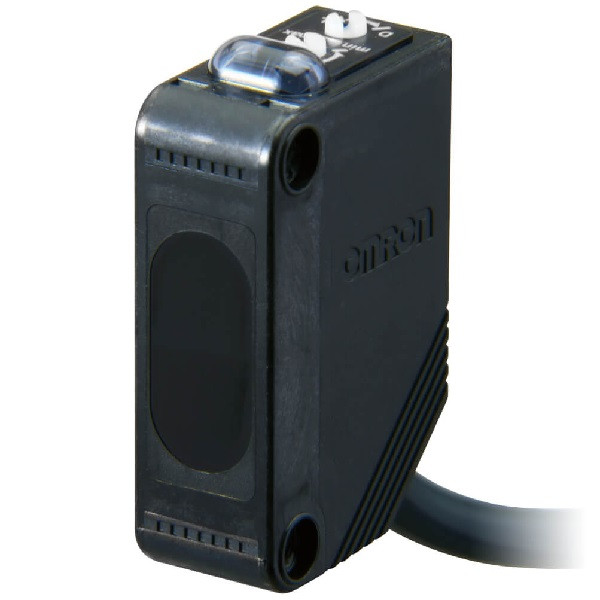Czujnik fotoelektryczny E3Z-D82